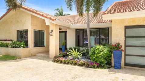 10506 NW 7th Court Plantation FL 33324