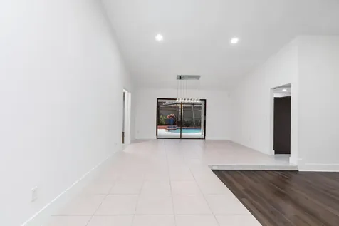 10506 NW 7th Court Plantation FL 33324