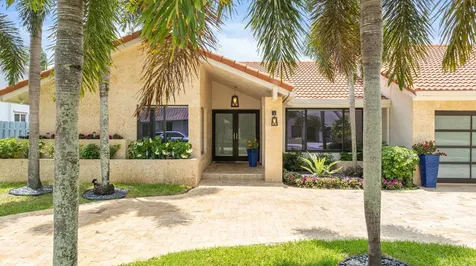 10506 NW 7th Court Plantation FL 33324