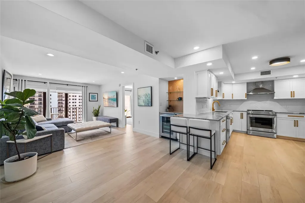 1201 S Ocean Drive Hollywood FL 33019