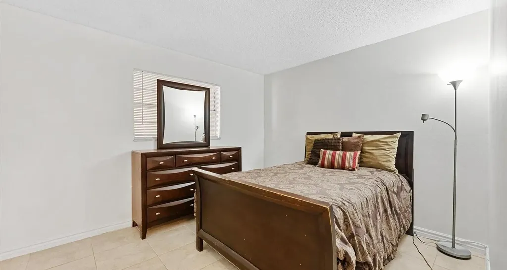 10821 N Military Trail Palm Beach Gardens FL 33410