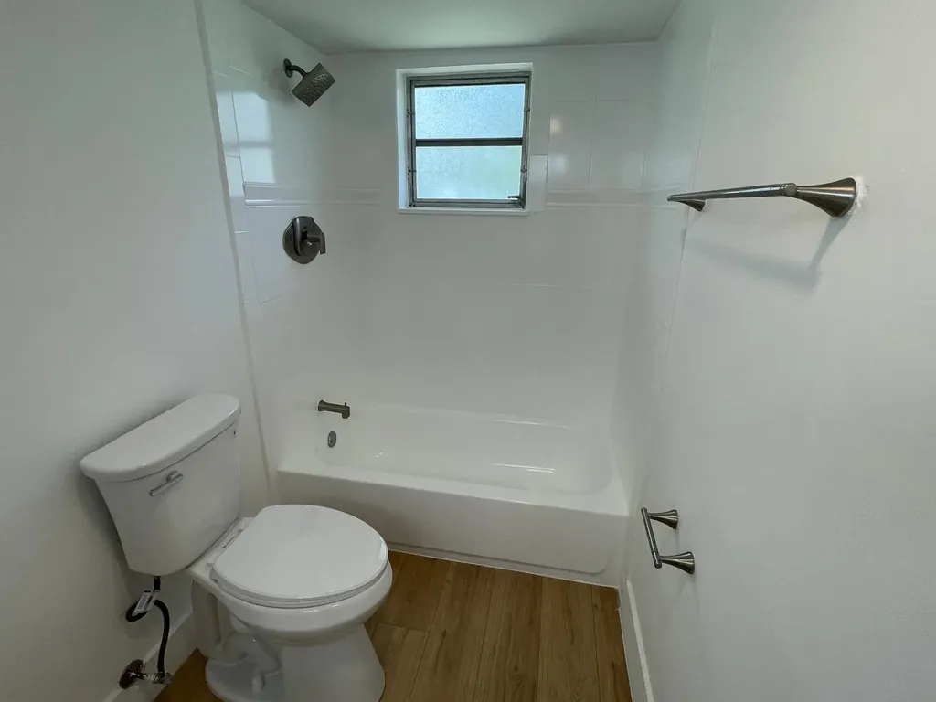 4140 Inverrary Drive Lauderhill FL 33319
