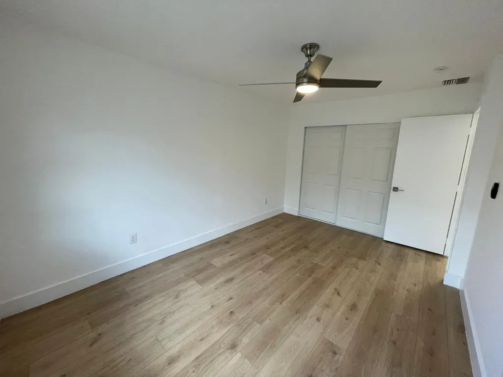 4140 Inverrary Drive Lauderhill FL 33319