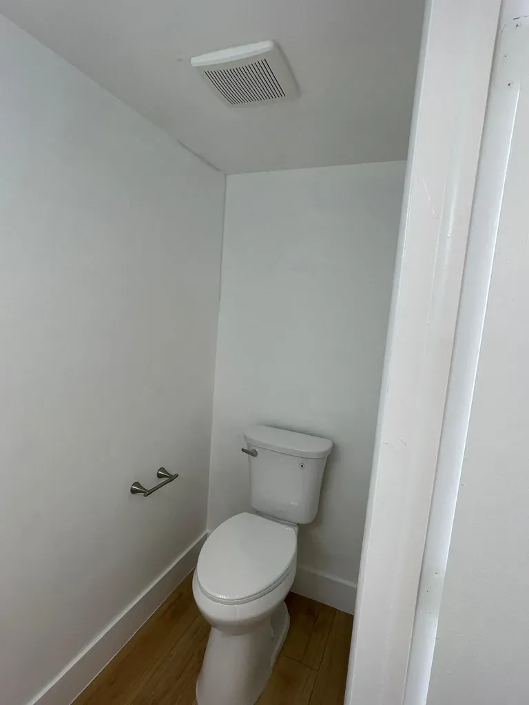 4140 Inverrary Drive Lauderhill FL 33319
