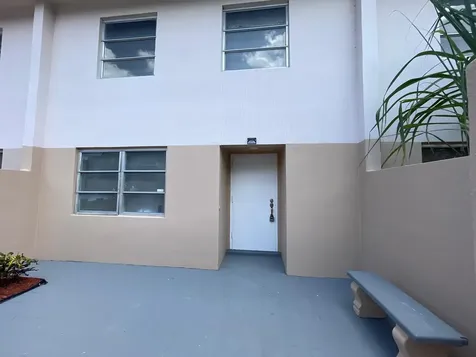 4140 Inverrary Drive Lauderhill FL 33319