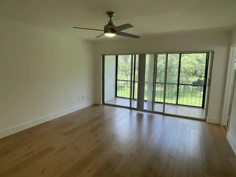 4140 Inverrary Drive Lauderhill FL 33319
