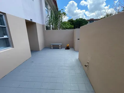 4140 Inverrary Drive Lauderhill FL 33319