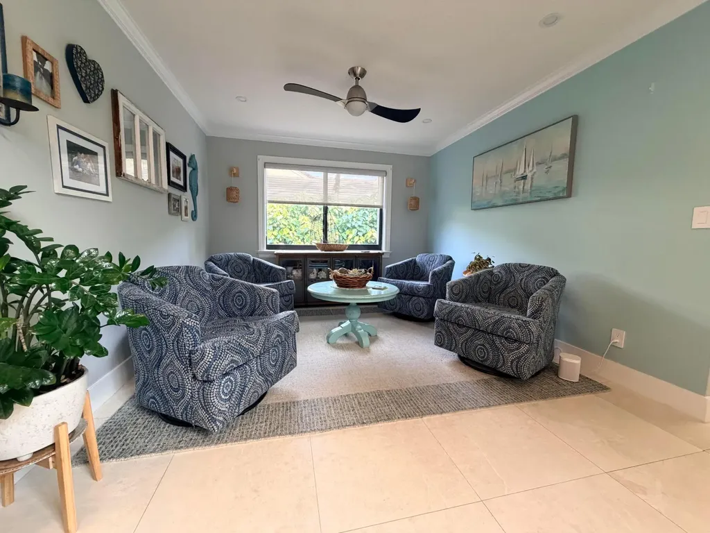 3041 Perriwinkle Circle Davie FL 33328