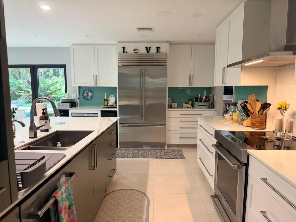 3041 Perriwinkle Circle Davie FL 33328