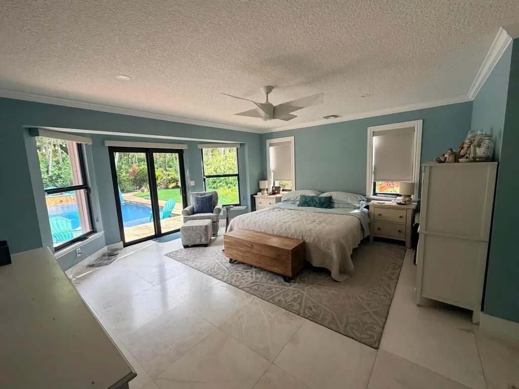 3041 Perriwinkle Circle Davie FL 33328