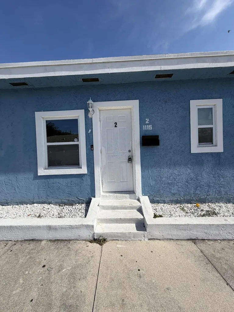 1117 3rd Avenue N Lake Worth Beach FL 33460