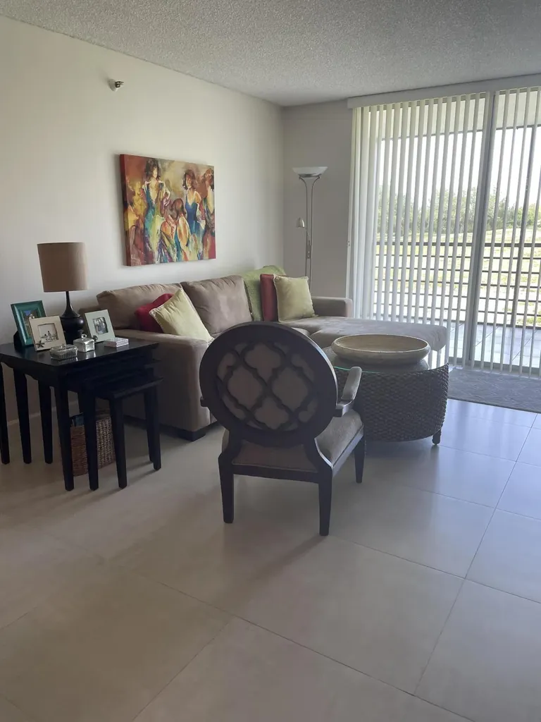 5340 NW 2nd Avenue W Boca Raton FL 33487