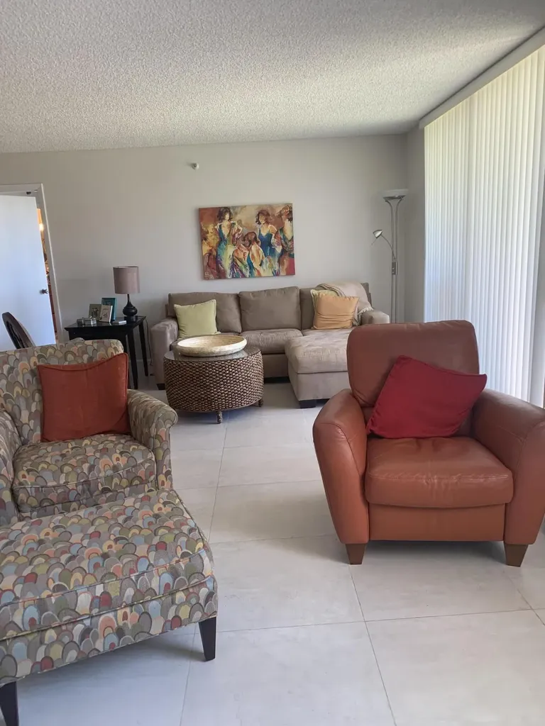 5340 NW 2nd Avenue W Boca Raton FL 33487