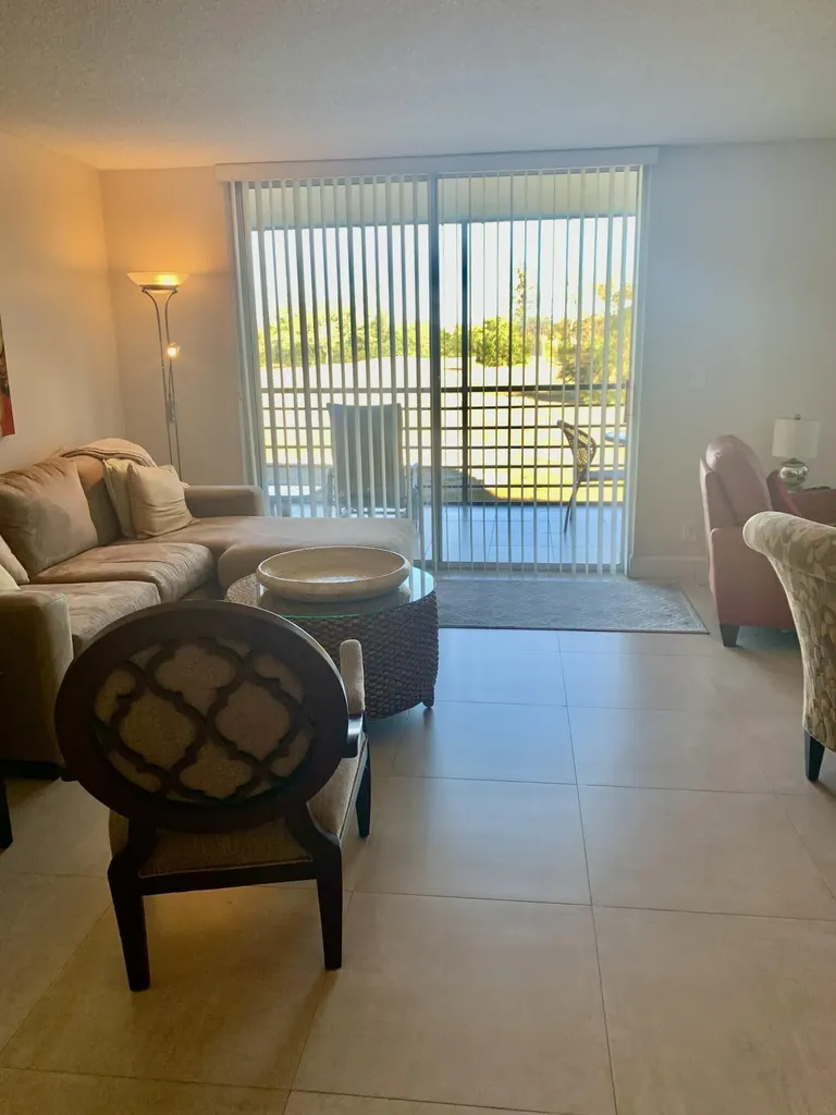 5340 NW 2nd Avenue W Boca Raton FL 33487
