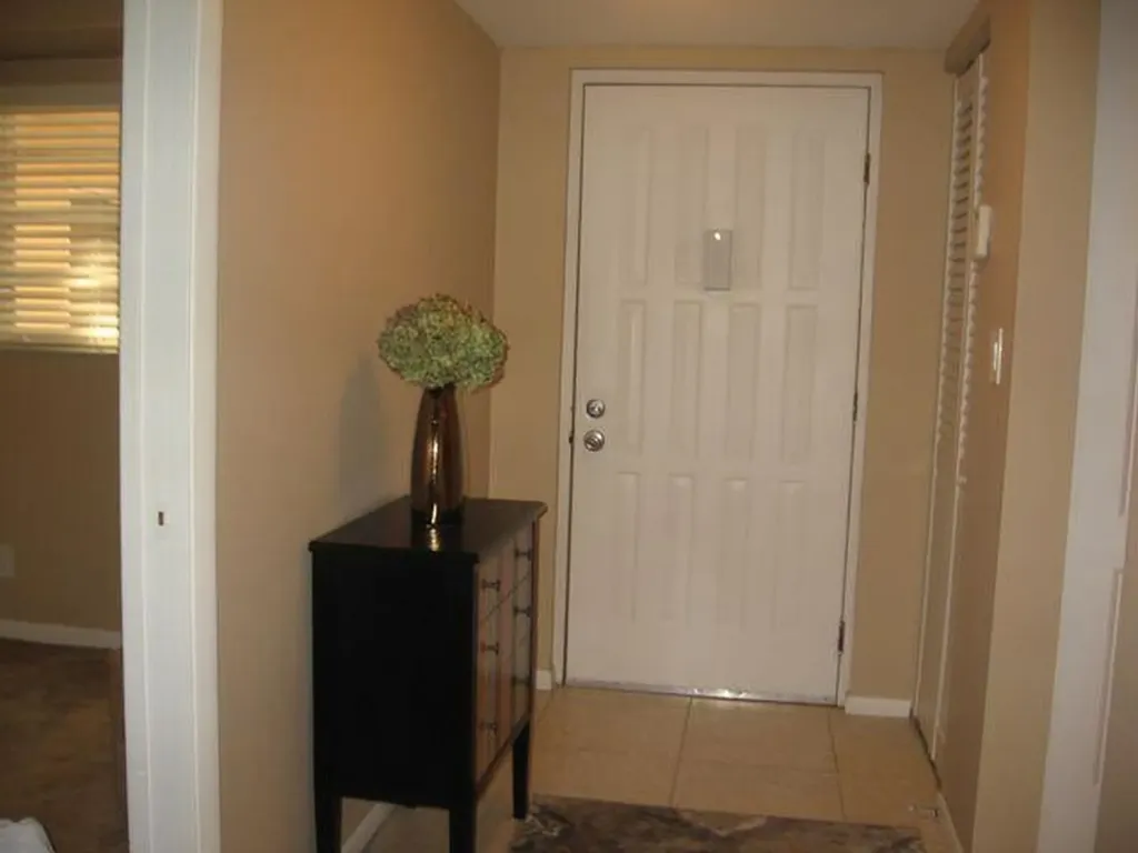 5340 NW 2nd Avenue W Boca Raton FL 33487