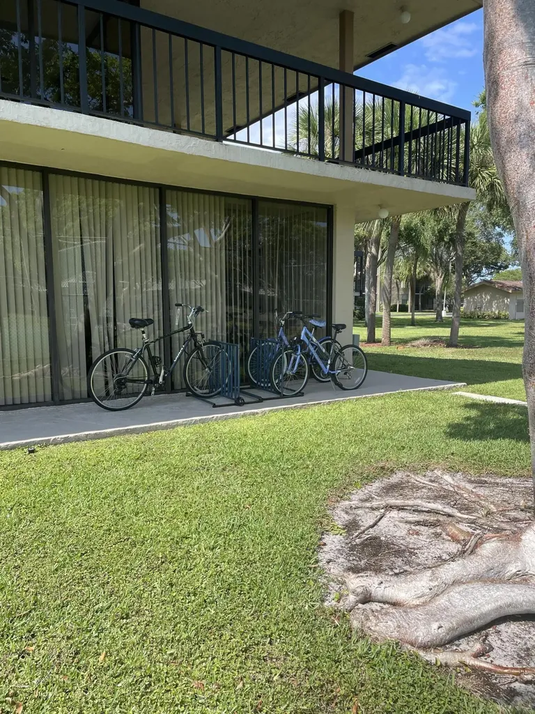 5340 NW 2nd Avenue W Boca Raton FL 33487