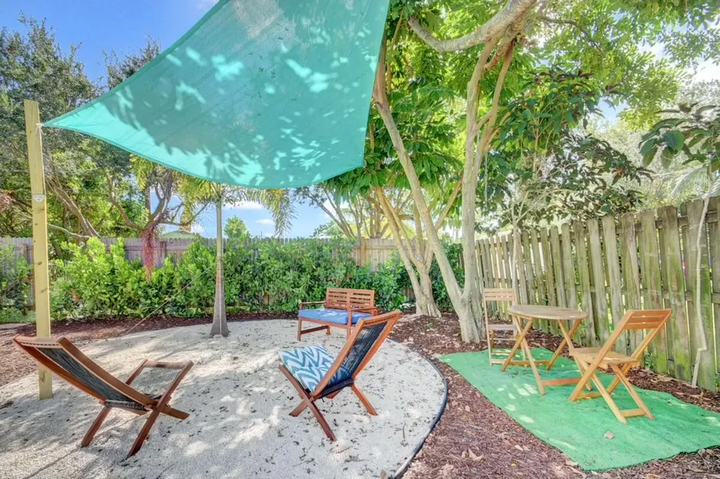 1128 N L Street Lake Worth FL 33460