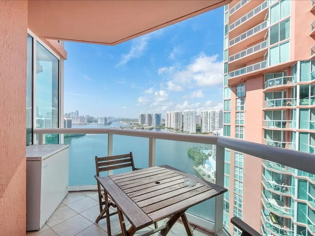 3370 SW Hidden Bay Drive Aventura FL 33180