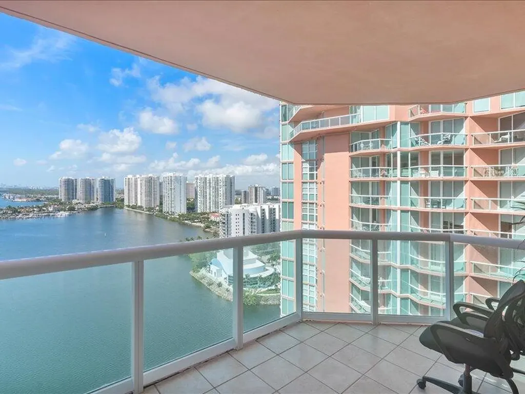 3370 SW Hidden Bay Drive Aventura FL 33180