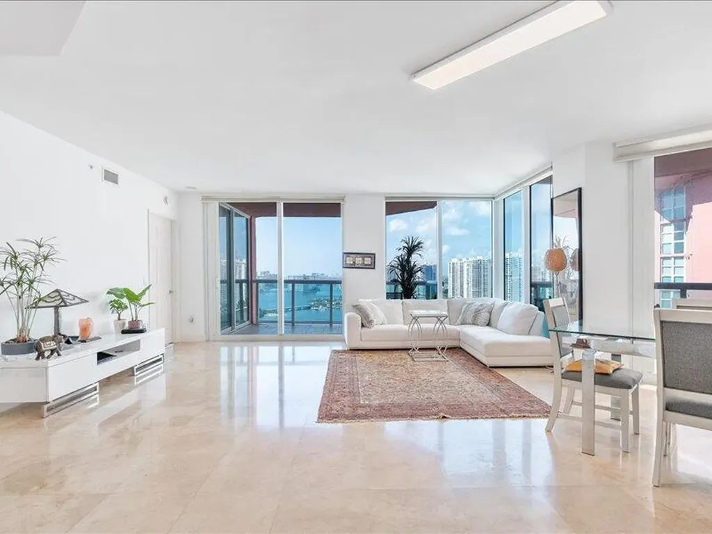 3370 SW Hidden Bay Drive Aventura FL 33180