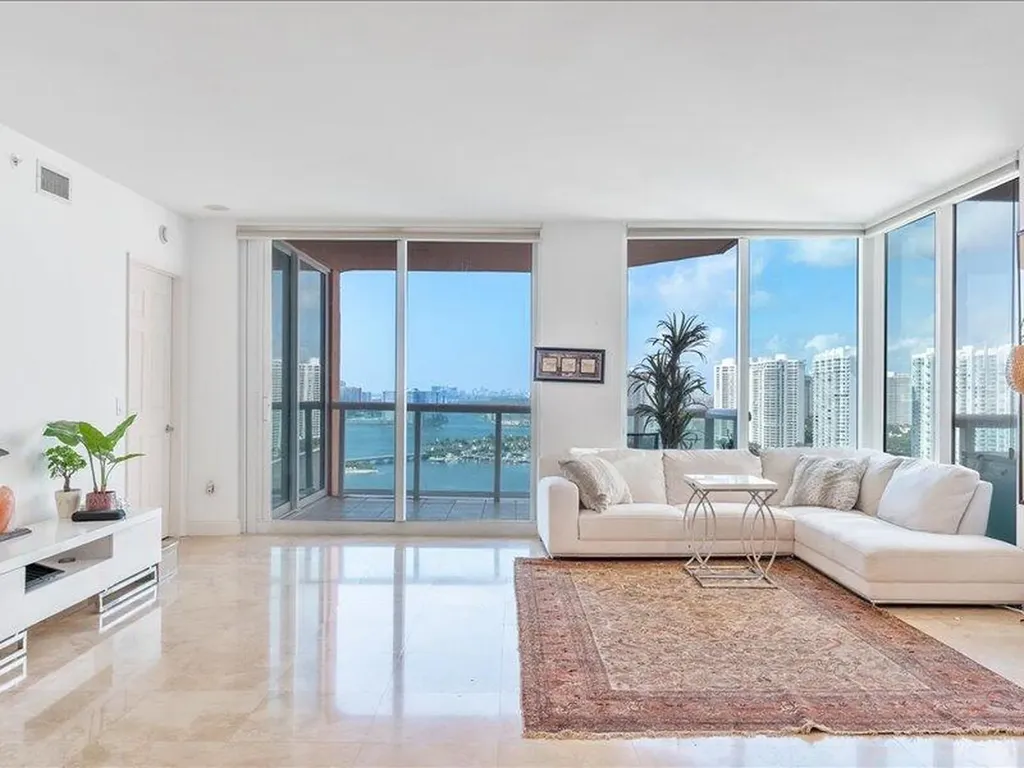 3370 SW Hidden Bay Drive Aventura FL 33180