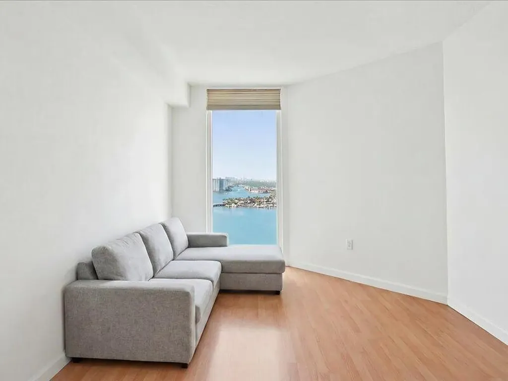 3370 SW Hidden Bay Drive Aventura FL 33180