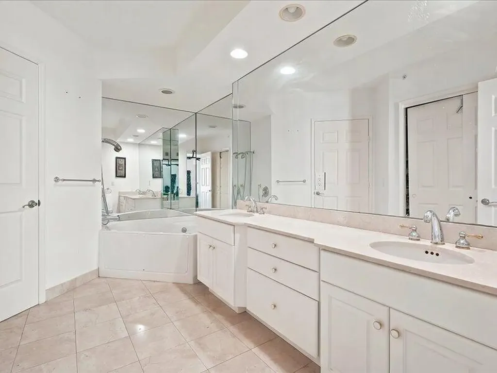 3370 SW Hidden Bay Drive Aventura FL 33180