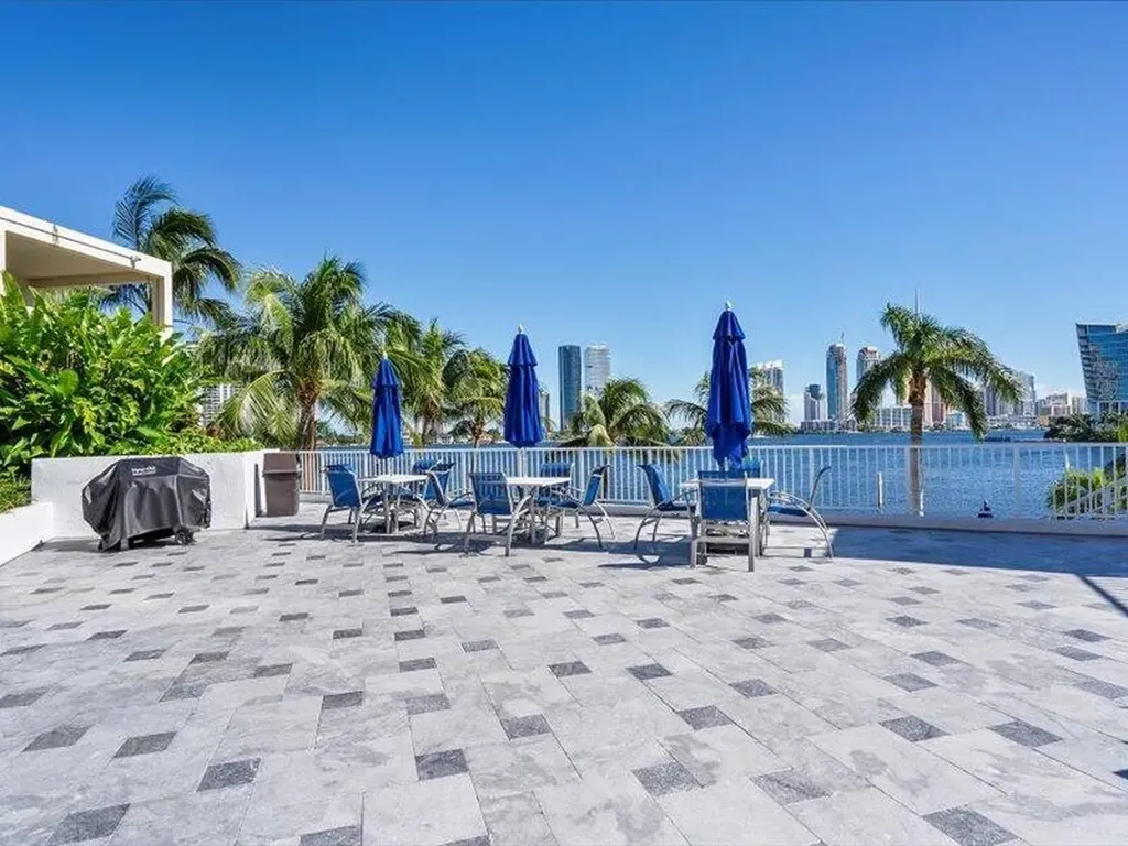 3370 SW Hidden Bay Drive Aventura FL 33180