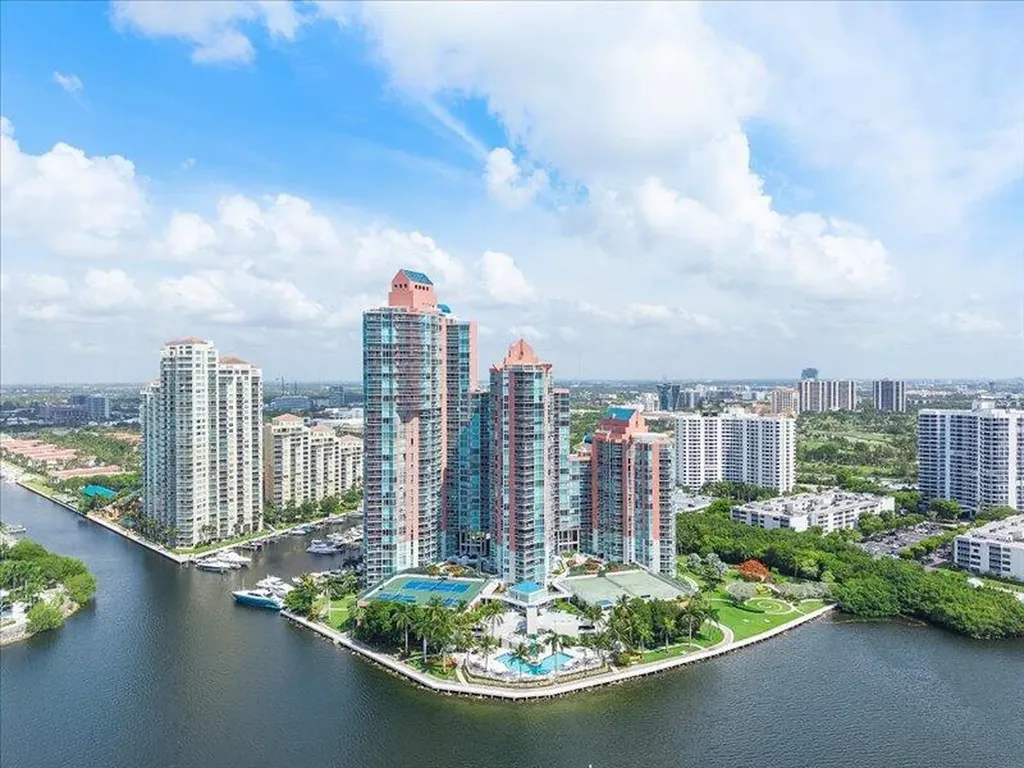 3370 SW Hidden Bay Drive Aventura FL 33180