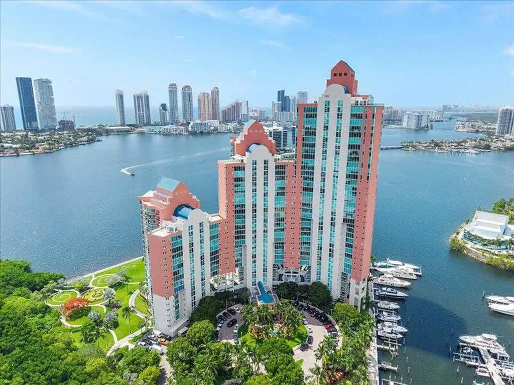3370 SW Hidden Bay Drive Aventura FL 33180