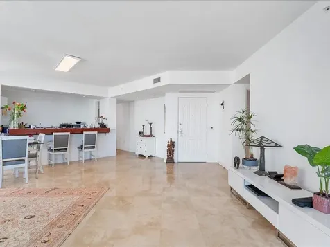 3370 SW Hidden Bay Drive Aventura FL 33180