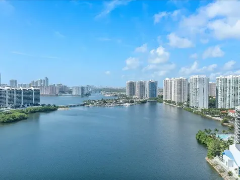 3370 SW Hidden Bay Drive Aventura FL 33180