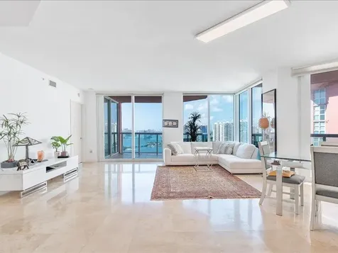 3370 SW Hidden Bay Drive Aventura FL 33180