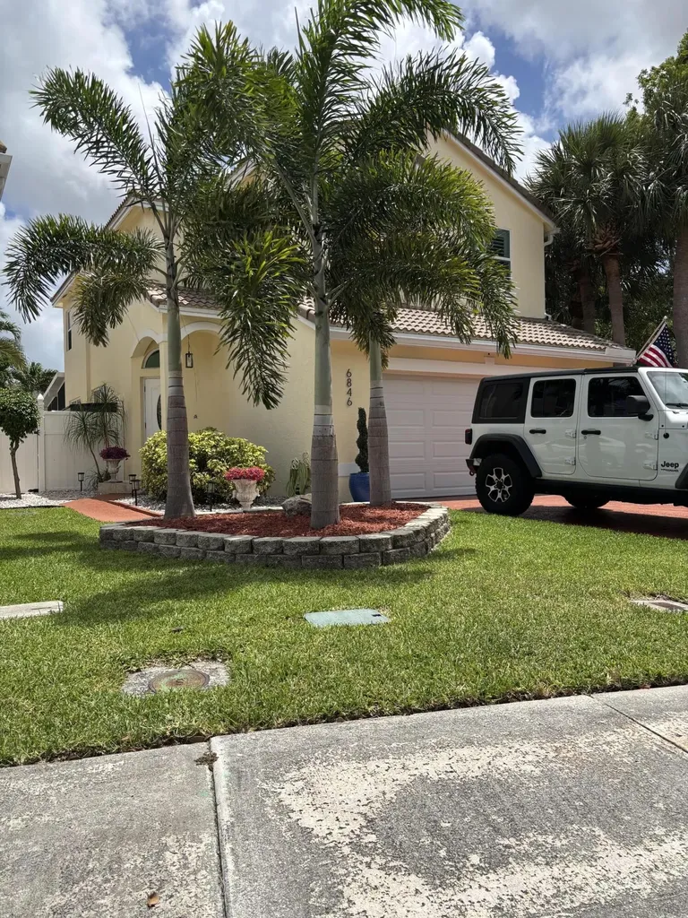 6846 Sugarloaf Key Street Lake Worth FL 33467