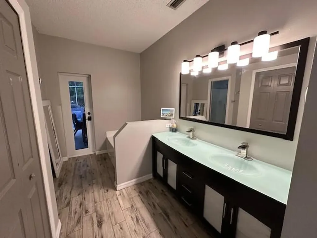 261 SW De Gouvea Terrace Port St Lucie FL 34984