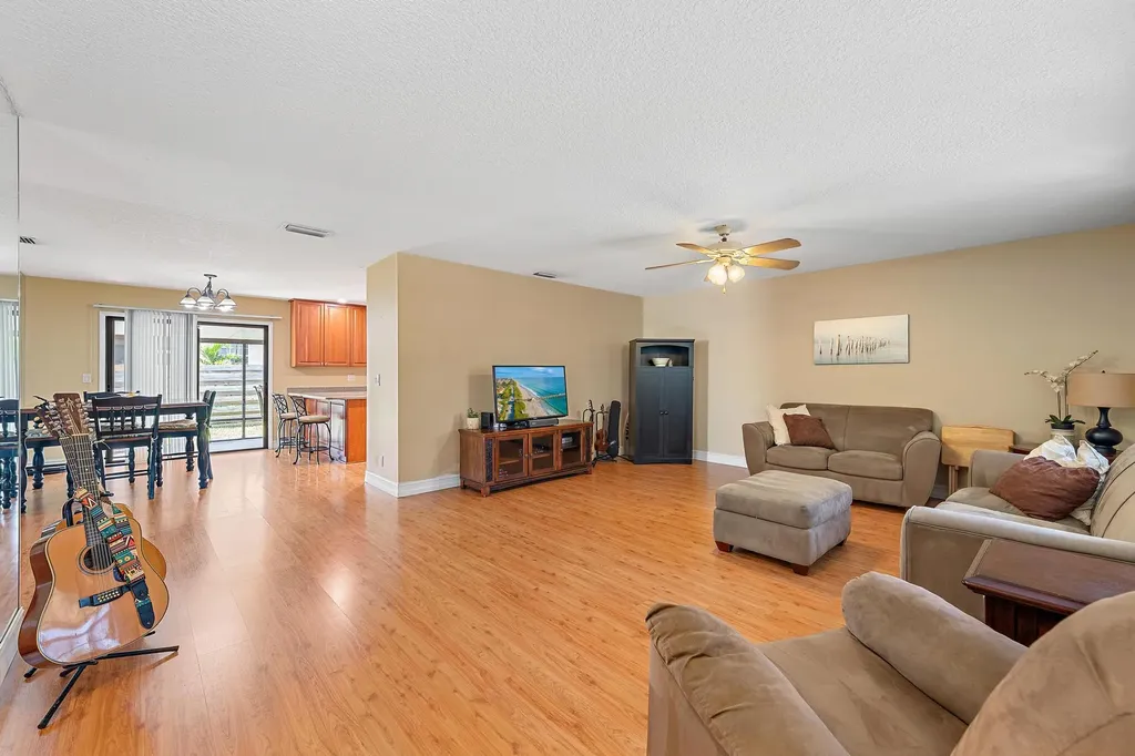 9090 Palladium Place Lake Worth FL 33467