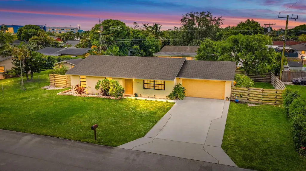 9090 Palladium Place Lake Worth FL 33467