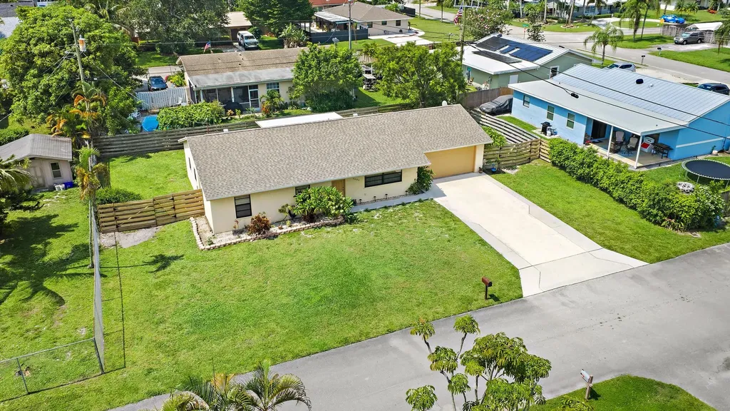 9090 Palladium Place Lake Worth FL 33467