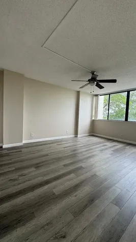 4222 Inverrary Boulevard Lauderhill FL 33319