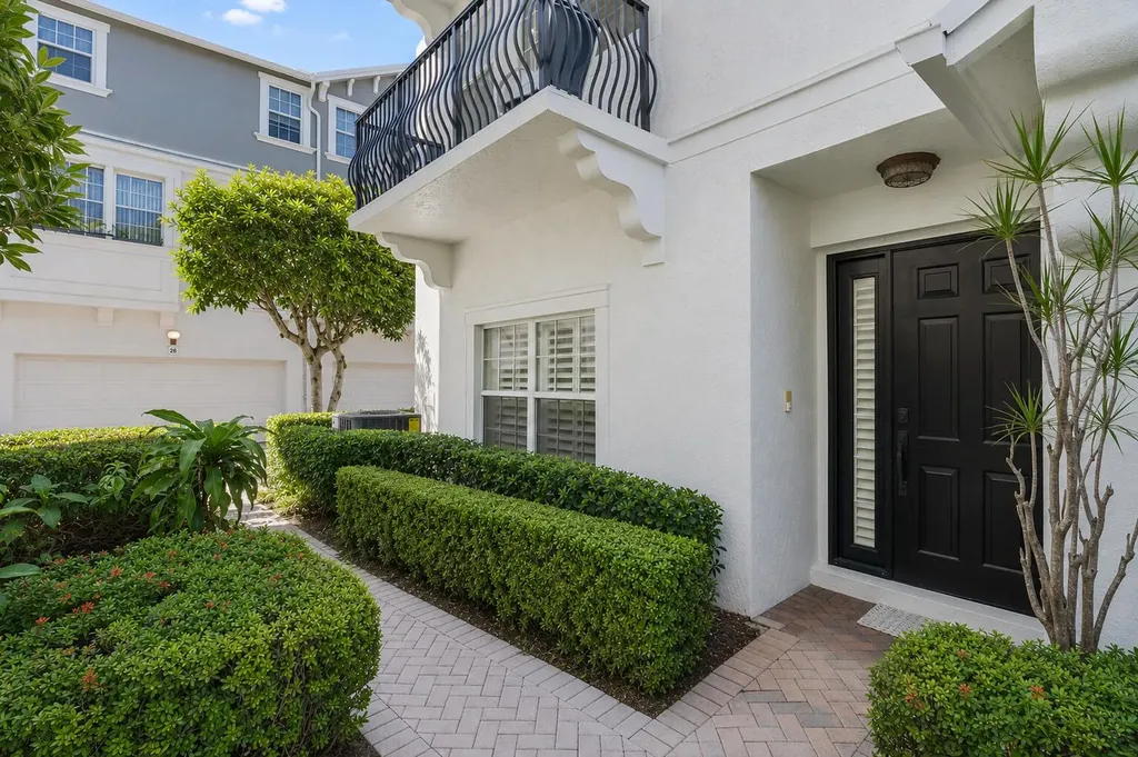 295 NE 5th Avenue Delray Beach FL 33483