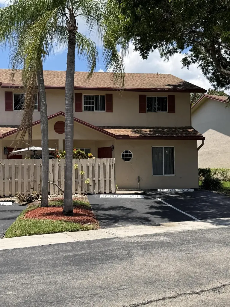 9741 NW 37th Street Sunrise FL 33351
