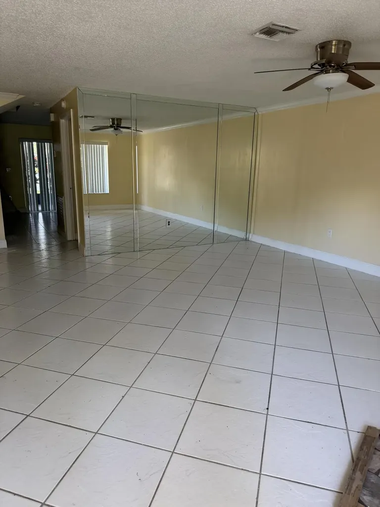 9741 NW 37th Street Sunrise FL 33351