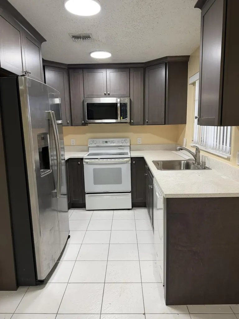 9741 NW 37th Street Sunrise FL 33351