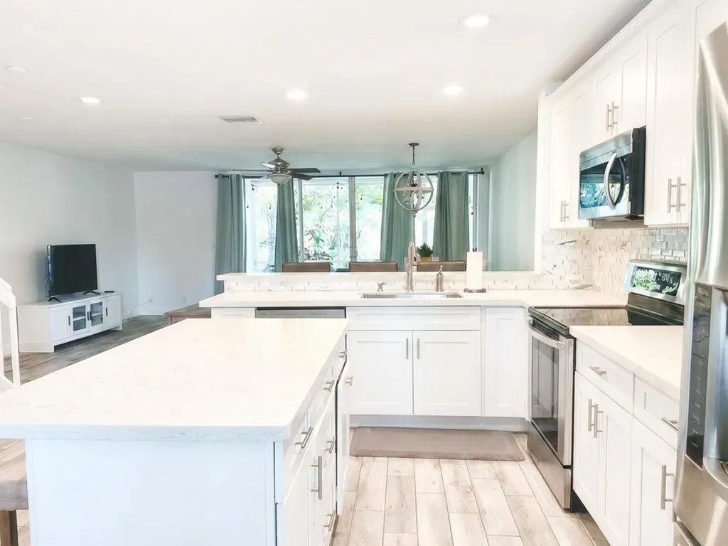 6207 Old Court Road Boca Raton FL 33433