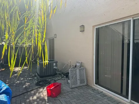 4350 SW 72nd Terrace SW Davie FL 33314