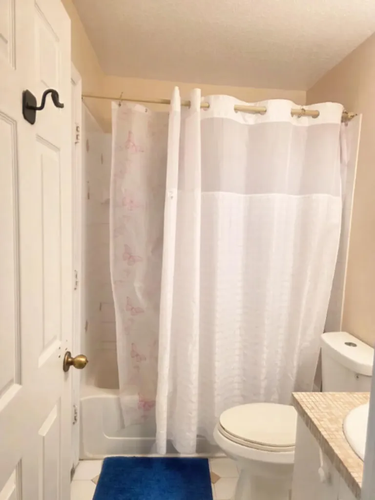 5449 NW 90th Avenue Sunrise FL 33351