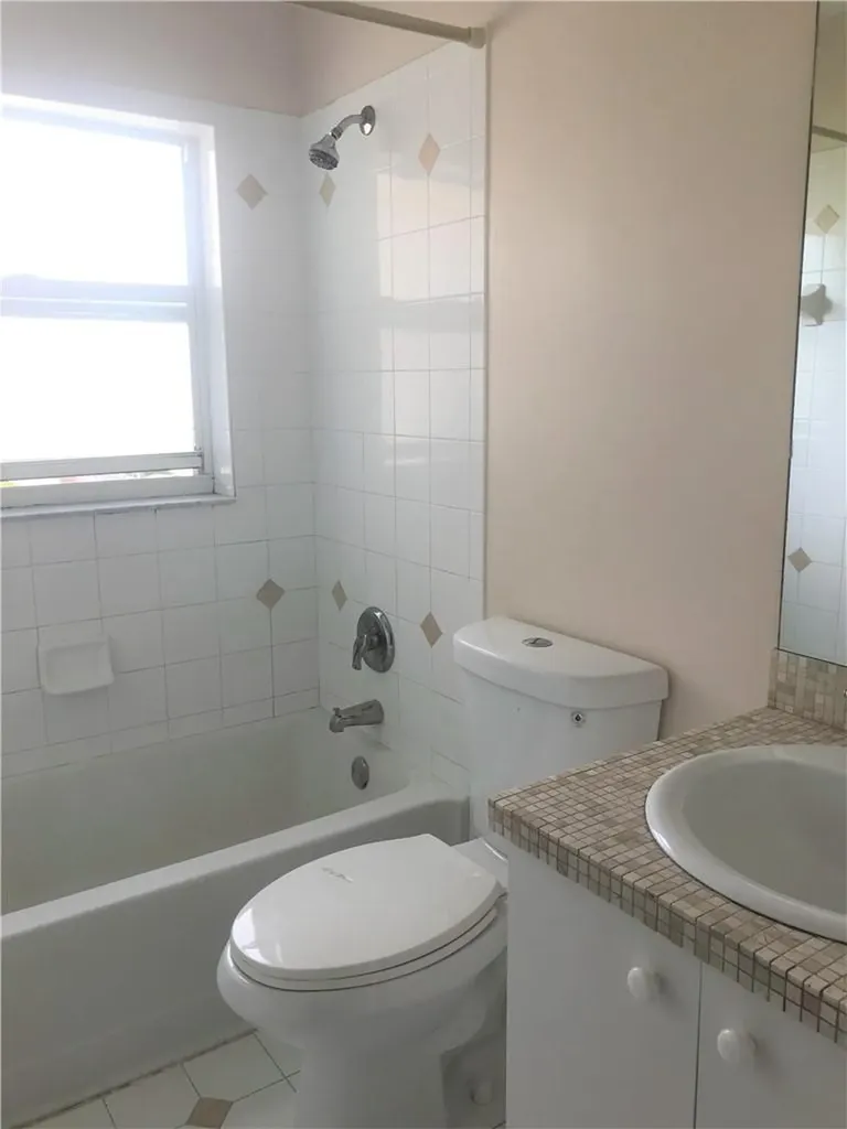 5449 NW 90th Avenue Sunrise FL 33351