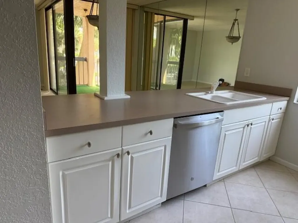500 Egret Circle Delray Beach FL 33444