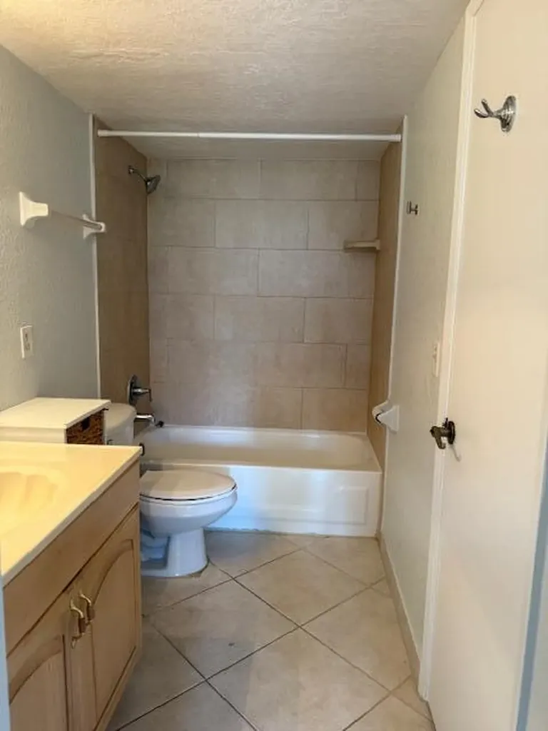 500 Egret Circle Delray Beach FL 33444