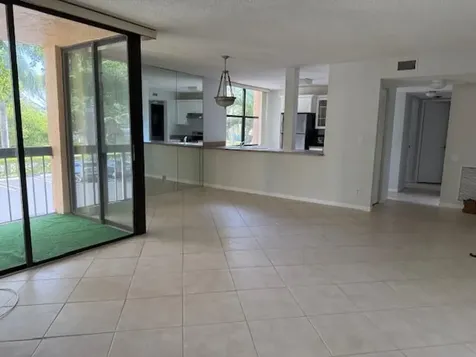 500 Egret Circle Delray Beach FL 33444